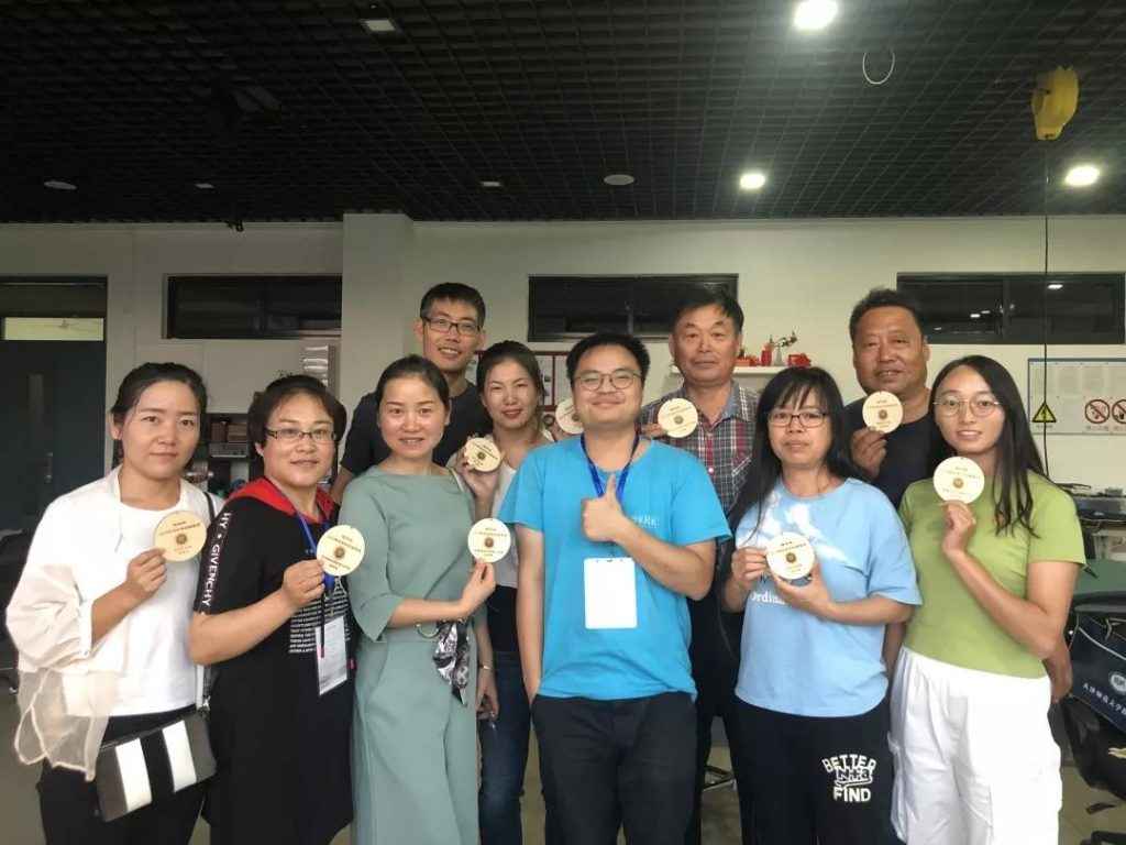 慶盛世華誕！雷宇在祖國(guó)各地開(kāi)展激光創(chuàng)客師資培訓(xùn)，促創(chuàng)客教育文化繁榮！