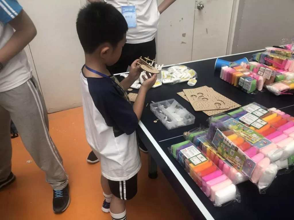 雷宇的支持，讓小選手們的作品更加精致美觀，令人贊嘆。