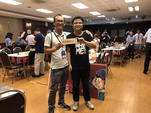 皮一下，很開心~