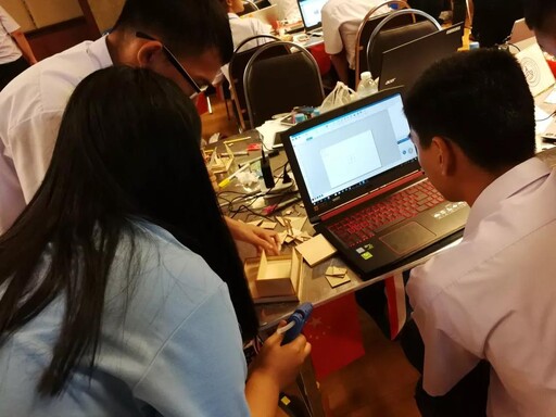 雷宇助力，首屆中泰少年創(chuàng)客馬拉松大賽完美收官！