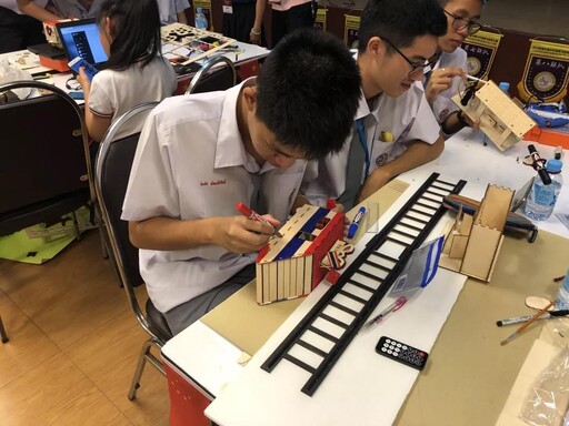 雷宇助力，首屆中泰少年創(chuàng)客馬拉松大賽完美收官！