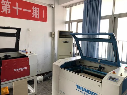 雷宇攜激光切割機雷大宇和樂造匠助力第十一期創(chuàng)客教育教師研修班，受到了一致好評。