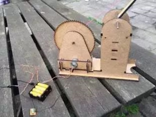 齒輪式起重機(jī)