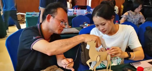 火熱持續(xù)，雷宇攜創(chuàng)趣天地、蘑菇云創(chuàng)客點(diǎn)燃雙城造物激情！