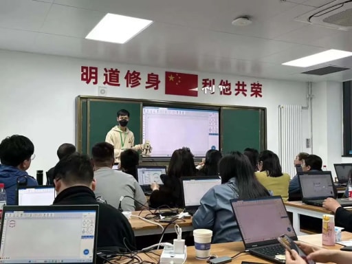 感受科技魅力沐浴科普陽(yáng)光