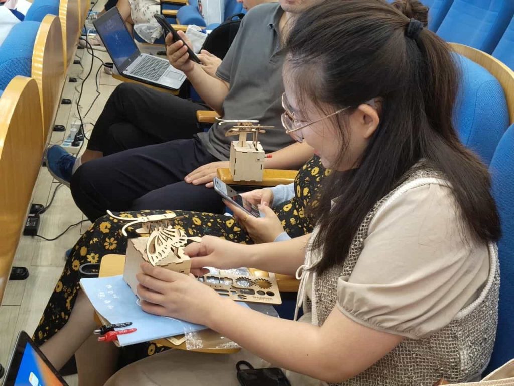 雷宇教育賦能中央電化教育館科創(chuàng)教育工作坊培訓(xùn)， 激活科創(chuàng)教育新勢能